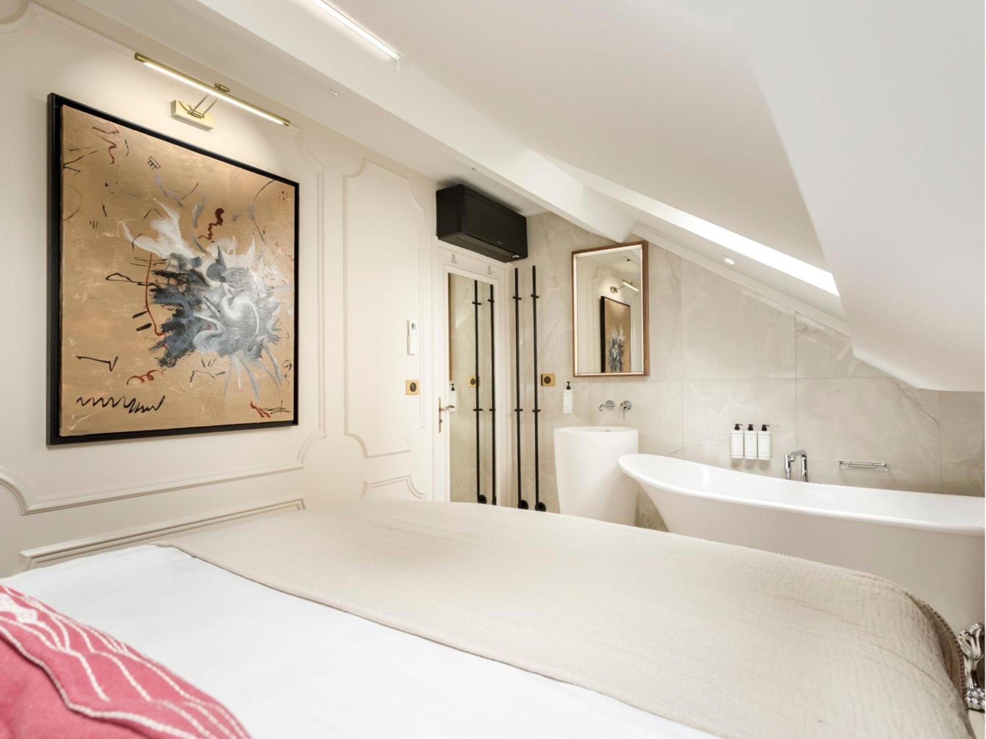 Merveil - Luxury - Champs Elysees - St Cyr I Apartment